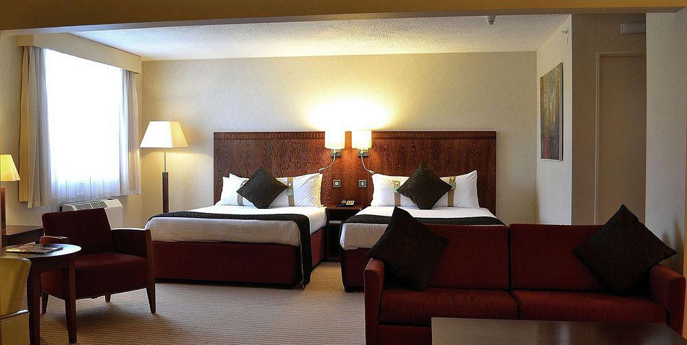 Holiday Inn Northampton By Ihg Room photo