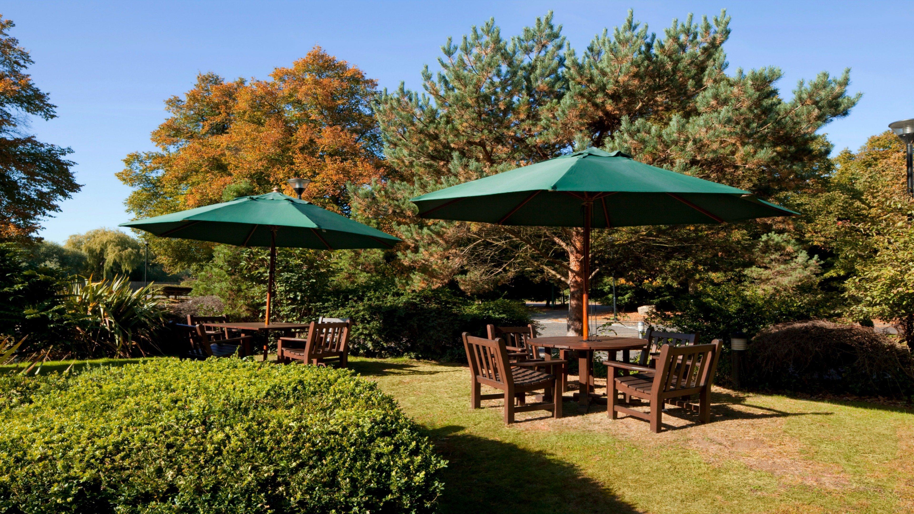 Holiday Inn Northampton By Ihg Exterior photo